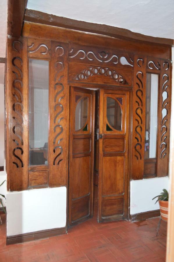 פופאיין Hostel El Jardin מראה חיצוני תמונה