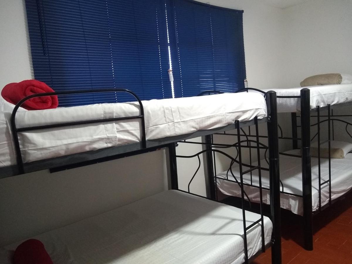 פופאיין Hostel El Jardin מראה חיצוני תמונה